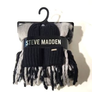 NEW! Steve Madden Ultra Soft Beanie & Blanket Wrap Set Black and Gray